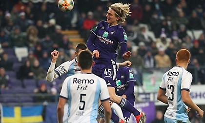 «Έπιασε» πεντάδα η Αντερλεχτ