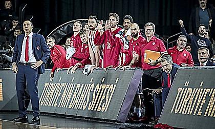 Ολυμπιακός Blog: Ασεβής απέναντι στον εαυτό του