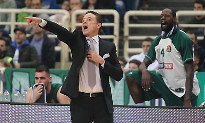 Πιτίνο: «Ο Καλάθης δεν ξέρω πόσα παίρνει, αλλά τα αξίζει όλα, μέχρι το τελευταίο λεπτό»