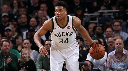 Ευχές στα ελληνικά για το 2019 από την... ΚΑΕ Ελαφιακός (pic)