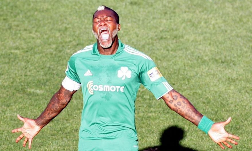 Καταπράσινο «χτύπημα» με ευχές (στα ελληνικά) από τον Σισέ