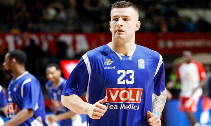 «Κλείνει» Όμιτς η Αρμάνι Μιλάνο