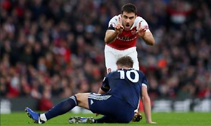 Έξαλλος ξανά ο Παπασταθόπουλος! «Τρελάθηκε» με… θέατρο αντιπάλου (vids)