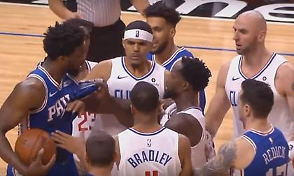 Ήρθαν στα χέρια Μπέβερλι και Εμπίντ (video)