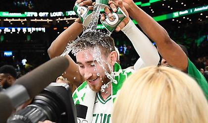 Η «καυτή» βραδιά του Χέιγουορντ και το… μπουγέλο (video)