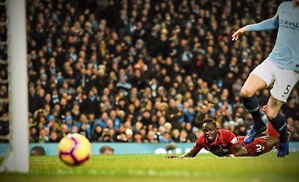 Η… μυθική χαμένη ευκαιρία της Λίβερπουλ στο Έτιχαντ (video)