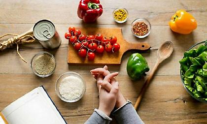 Ισοδύναμα τρόφιμα: Τι μπορώ να φάω αντί για κοτόπουλο ή ψωμί;