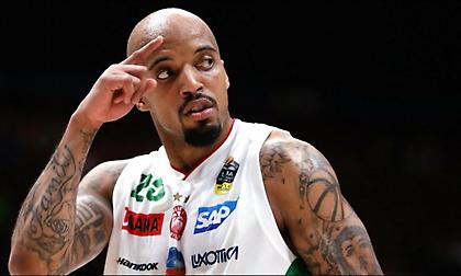 Θίοντορ: «Με πάθος και καρδιά για το καλό της ΑΕΚ»