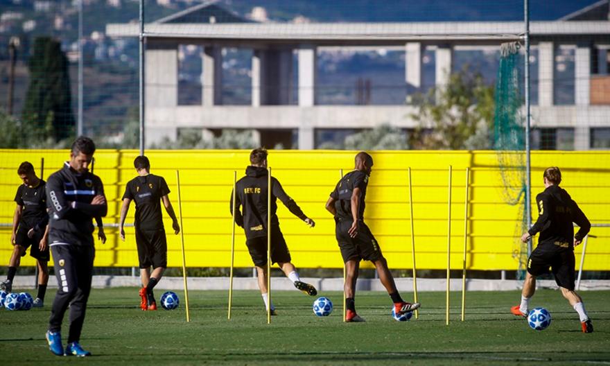 Τσακίρης: «Αν δεν βρει κάτι που να ξεχωρίζει, δεν θα πάρει παίκτη η ΑΕΚ»