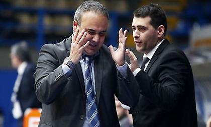 Έξαλλος με τη διαιτησία ο Φλεβαράκης στην ήττα του Κολοσσού από τον ΠΑΟΚ!