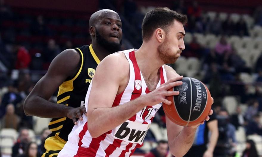 Μιλουτίνοφ: «Έχουμε μεγάλη επιθυμία να πετύχουμε»