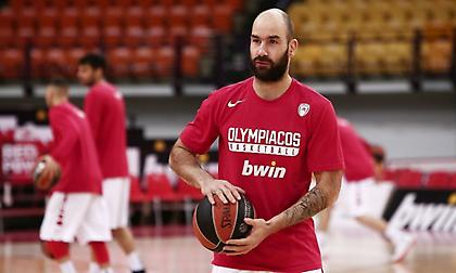 Σπανούλης: «Σε δεύτερη μοίρα τα ρεκόρ, πάνω απ’ όλα ο Ολυμπιακός»