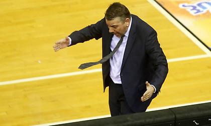 Παπαθεοδώρου:« Κλειδιά με τη Χολόν άμυνα και ριμπάουντ»