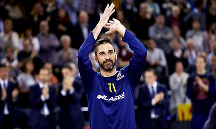 Στο «κλάσικο» θα αποσυρθεί η φανέλα του Ναβάρο