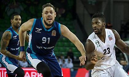 Δύσκολη νίκη για Νταρουσάφακα