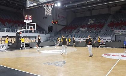 Προπονήθηκε στο «Brose Arena» η ΑΕΚ
