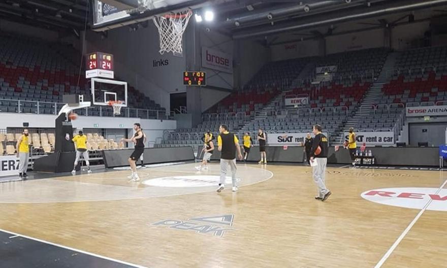 Προπονήθηκε στο «Brose Arena» η ΑΕΚ
