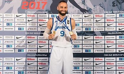 Μπάσκετ 3Χ3: Ο Άγγελος Τσαγκαράκης αποσύρεται και η FIBA τον αποθεώνει! (video)