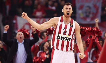 Στο νοσοκομείο με υψηλό πυρετό ο Μιλουτίνοφ!