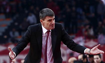 Περάσοβιτς: «Σκληρή ήττα, έπρεπε να κάνουμε φάουλ»