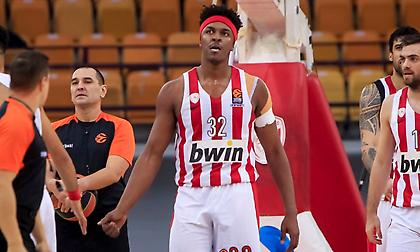 ΛεΝτέι: «Χαρούμενος που βοήθησα την ομάδα»