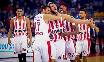 Σούπερ ήρωας... Παπ κράτησε ψηλά τον Ολυμπιακό!