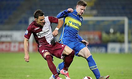 Ποδαρικό με «μονομαχία» στη Λάρισα