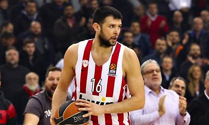 Τι έκανε ο Παπανικολάου; Έσωσε τον Ολυμπιακό και έκανε ρεκόρ καριέρας! (vids)