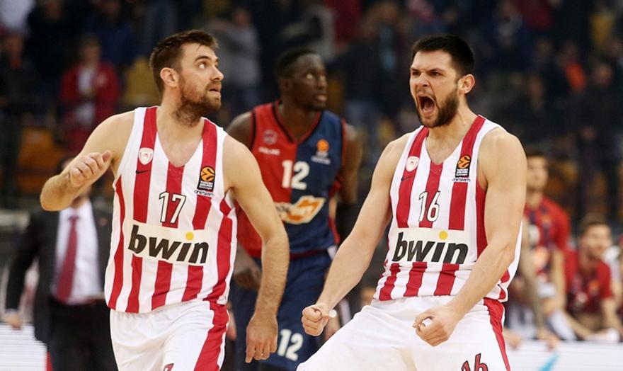 Παπανικολάου: «Είμαστε Ολυμπιακός. Μεγάλη νίκη»