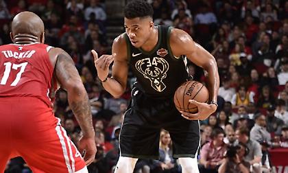 Η ισοπεδωτική εμφάνιση του Giannis κόντρα στους Ρόκετς (video)