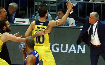 Δεν ξανάγινε: Έβαλε 60 σερί τρίποντα στο ζέσταμα ο Μαχμούτογλου (video)