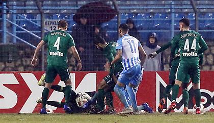 To πέναλτι που κέρδισε η Λαμία και το γκολ του Μπαράλες κόντρα στον Παναθηναϊκό (video)