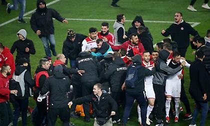 Περιμένει την ποινή της UEFA ο Ολυμπιακός