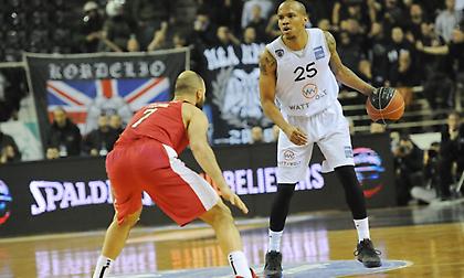 Με Χάτσερ ο ΠΑΟΚ κόντρα στο Περιστέρι