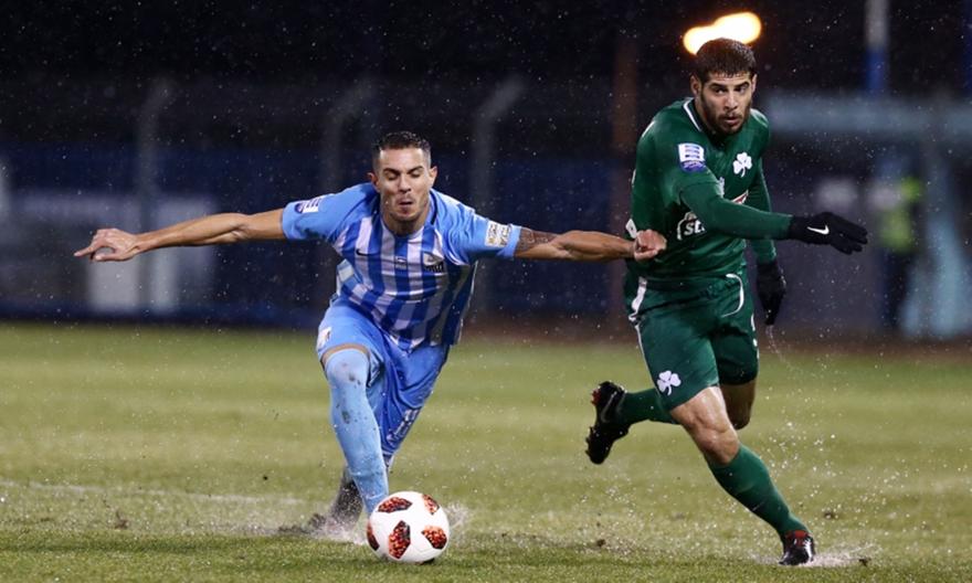 Κάκωση στο γόνατο ο Ινσούα