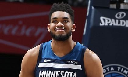 Τάουνς: Η σπουδαία κίνηση και τα δώρα σε μικρό φαν του! (video)