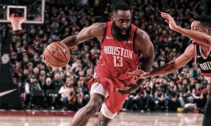 Τζέιμς Χάρντεν: Με… 57αρα ξεπέρασε τον Κόμπι και φτάνει τον Τσάμπερλεν! (video)