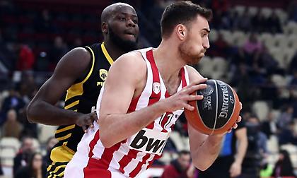 Μιλουτίνοφ: «Ήταν δύσκολο για μένα να λείπω»