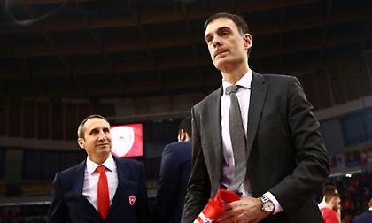 Αποθεώθηκε στο ΣΕΦ ο Μπαρτζώκας