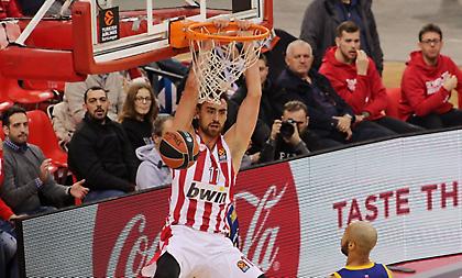 Άνθρωπος των Σπερς στο ΣΕΦ για Μιλουτίνοφ