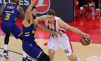 Η Χίμκι… εμπνέει τον Βεζένκοφ