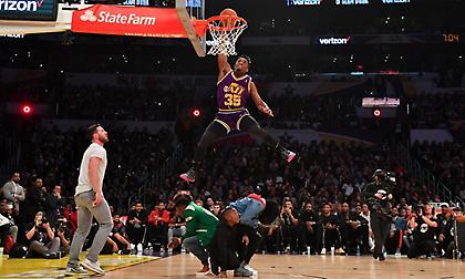 Αποσύρθηκε από τον διαγωνισμό καρφωμάτων ο Μίτσελ