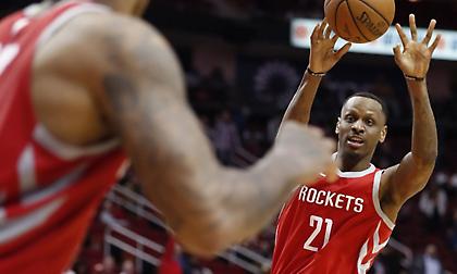 «Πιθανό να φύγει από τους Ρόκετς ο Νάναλι»