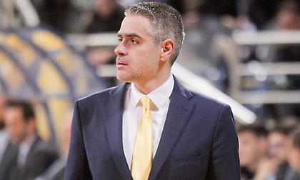 Καστρίτης: «Είδα παίκτες να παίζουν σκυλίσια άμυνα»