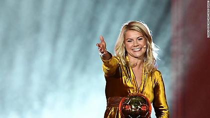 Η μπάλα είναι γένους θηλυκού