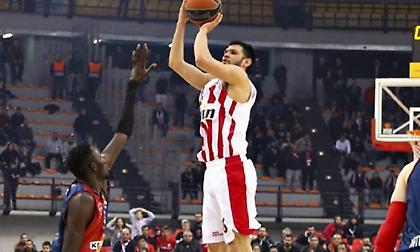 Κώστας Παπανικολάου: «Πυροβολάει» και… νικάει!