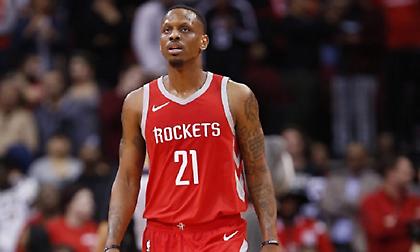 Υπογράφει στην Αρμάνι ο Νάναλι