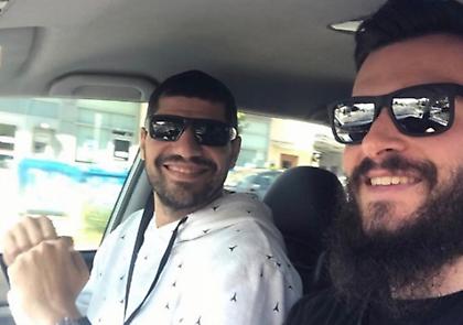 Ο Λάζαρος Παπαδόπουλος τρώει τον... Φώτση για πρωινό (pic)