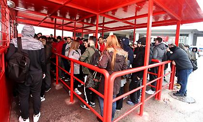 Ουρές στο Καραϊσκάκη για τα εισιτήρια με Ντιναμό (pics)