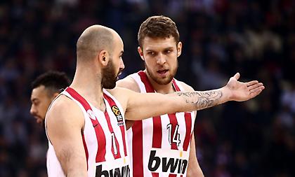 Βεζένκοφ στον ΣΠΟΡ FM: «Είμαστε εδώ για να παλέψουμε με τη Φενέρ»